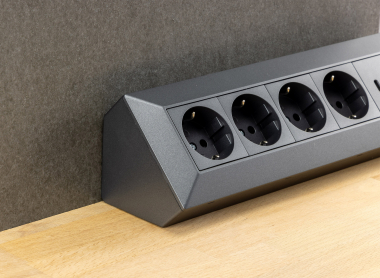 4-fach Steckdosenblock, USB-A+C, anthraz