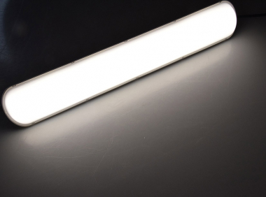 Wand-& Deckenleuchte HP-63 IP65, 150cm
